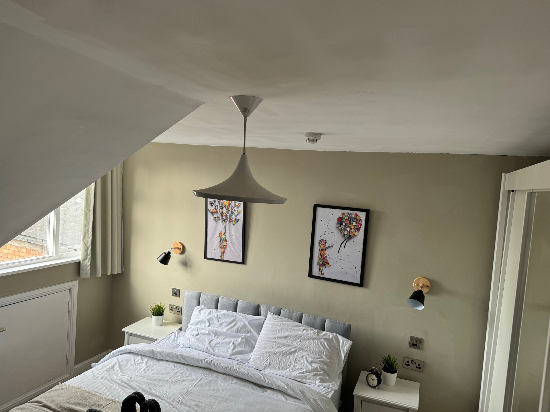4 Bedroom Luxury JQ home with outdoor space